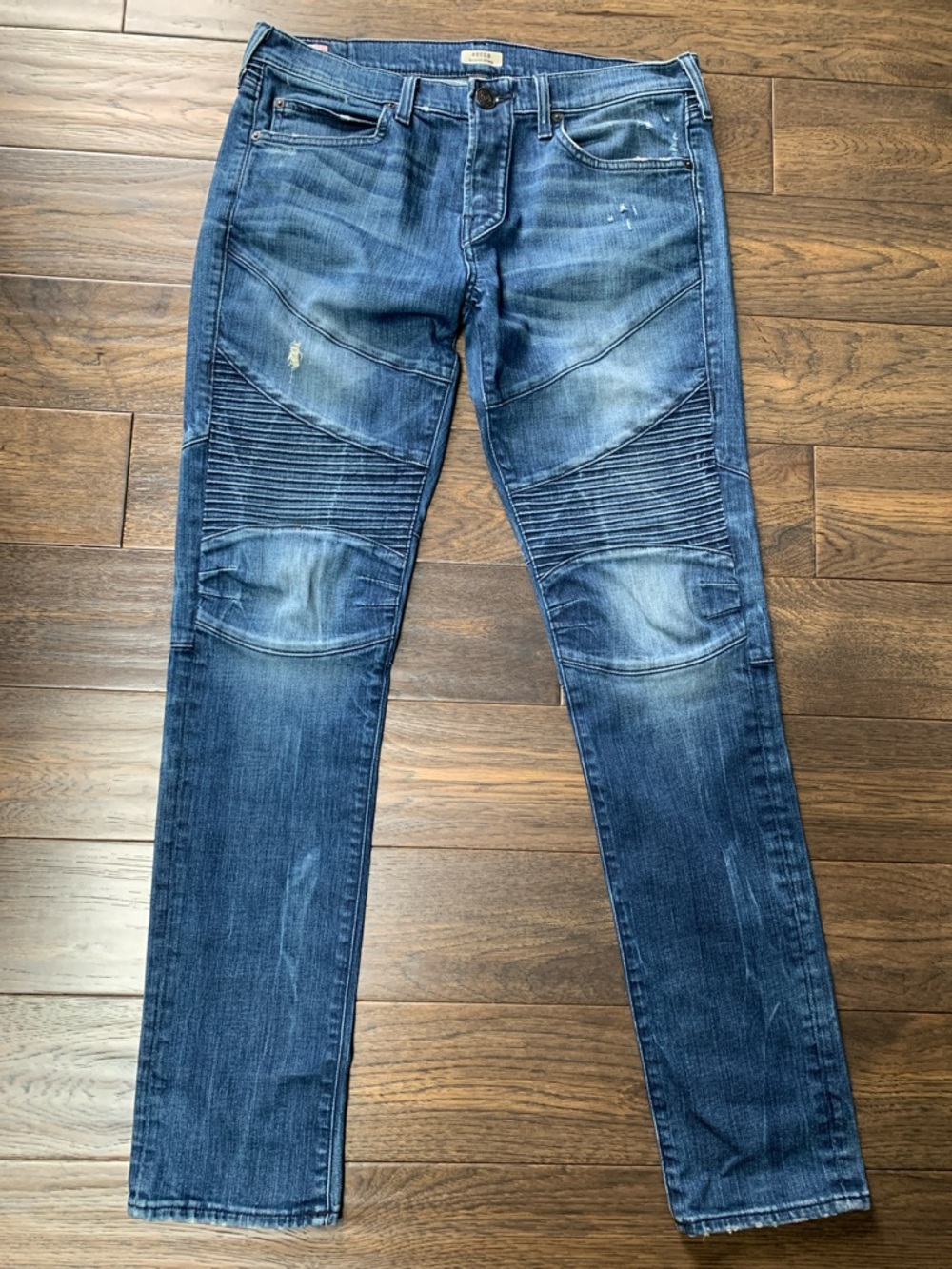 Stylish True Religion Slim Moto Rocco Relaxed Skinny Jeans. Pre-owned. Size:32.